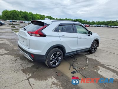 Trzecie zdjęcie samochodu z tyłu: 2025 MITSUBISHI ECLIPSE CROSS SE VIN:JA4ATWAA3SZ047828 - miniatura