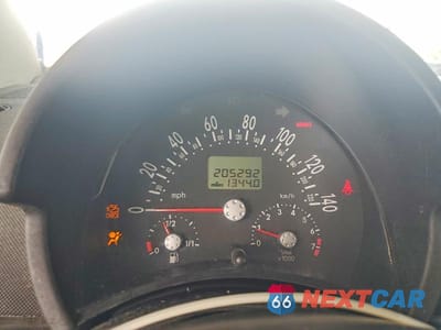 Zdjęcie 9 z 12 samochodu: 2001 VOLKSWAGEN NEW BEETLE GLS SPORT VIN:3VWED21C51M477923 - miniatura