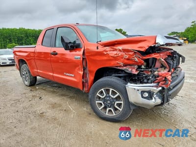 Czwarte zdjęcie samochodu z boku: 2018 TOYOTA TUNDRA SR5 VIN:5TFUY5F17JX727281 - miniatura