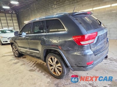Drugie zdjęcie samochodu z przodu: 2012 JEEP GRAND CHEROKEE LAREDO VIN:1C4RJFAG6CC342073 - miniatura