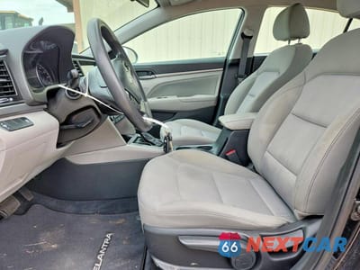 Zdjęcie 7 z 12 samochodu: 2017 HYUNDAI ELANTRA SE VIN:5NPD84LF9HH103045 - miniatura
