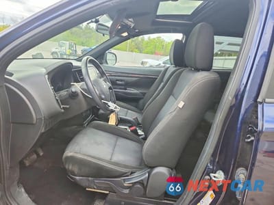 Zdjęcie 7 z 13 samochodu: 2018 MITSUBISHI OUTLANDER SE VIN:JA4AD3A38JZ047061 - miniatura