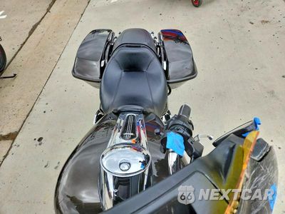 Piąte zdjęcie samochodu w środku: 2021 HARLEY-DAVIDSON FLHX VIN:1HD1KBC28MB676681 - miniatura