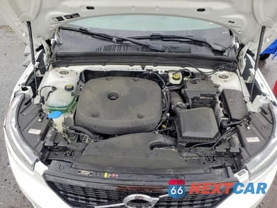 Zdjęcie 12 z 13 samochodu: 2021 VOLVO XC40 PLUS VIN:YV4162UM2M2462918 - miniatura
