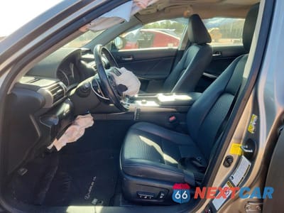 Zdjęcie 7 z 12 samochodu: 2016 LEXUS IS 200T VIN:JTHBA1D2XG5013082 - miniatura