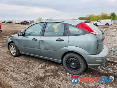 Drugie zdjęcie samochodu z przodu: 2005 FORD FOCUS VIN:3FAFP37N85R118173 - miniatura