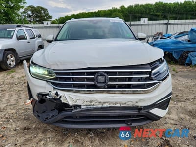 Piąte zdjęcie samochodu w środku: 2022 VOLKSWAGEN TIGUAN SE VIN:3VV3B7AX1NM014412 - miniatura