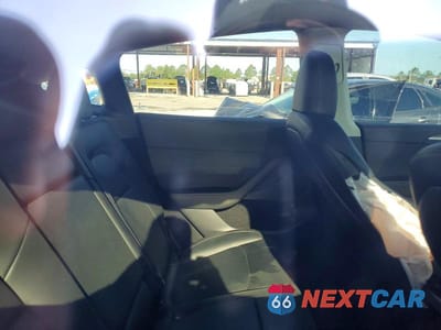 Zdjęcie 11 z 13 samochodu: 2023 TESLA MODEL Y VIN:7SAYGDEE7PA079236 - miniatura