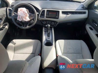 Zdjęcie 8 z 14 samochodu: 2022 HONDA HR-V LX VIN:3CZRU5H36NM725172 - miniatura