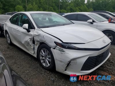 Czwarte zdjęcie samochodu z boku: 2025 TOYOTA CAMRY LE VIN:4T1DAACK0SU520983 - miniatura