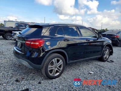 Trzecie zdjęcie samochodu z tyłu: 2020 MERCEDES-BENZ GLA 250 VIN:WDCTG4EB0LU022159 - miniatura