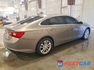 Trzecie zdjęcie samochodu z tyłu: 2017 CHEVROLET MALIBU LT VIN:1G1ZE5ST4HF218439 - miniatura