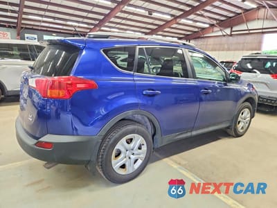 Trzecie zdjęcie samochodu z tyłu: 2015 TOYOTA RAV4 LE VIN:2T3BFREV9FW404015 - miniatura