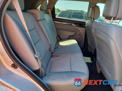 Zdjęcie 11 z 13 samochodu: 2013 KIA SORENTO LX VIN:5XYKTDA25DG311365 - miniatura