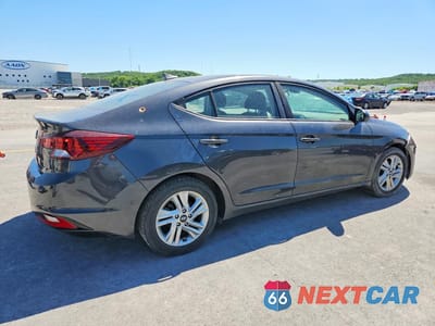 Trzecie zdjęcie samochodu z tyłu: 2020 HYUNDAI ELANTRA SEL VIN:5NPD84LF6LH559173 - miniatura