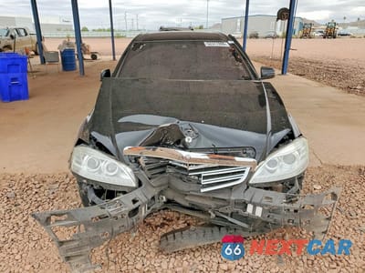 Piąte zdjęcie samochodu w środku: 2011 MERCEDES-BENZ S 550 VIN:WDDNG7BB3BA410271 - miniatura