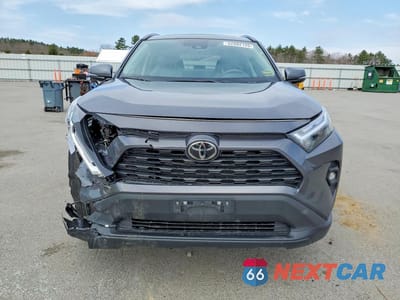 Piąte zdjęcie samochodu w środku: 2024 TOYOTA RAV4 XLE PREMIUM VIN:2T3A1RFV2RC465902 - miniatura