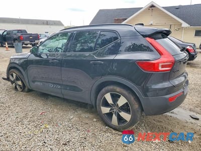 Drugie zdjęcie samochodu z przodu: 2020 VOLVO XC40 T5 MOMENTUM VIN:YV4162UK1L2283136 - miniatura