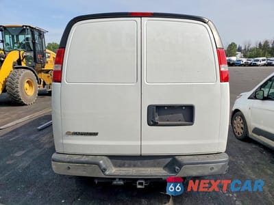 Zdjęcie 6 z 14 samochodu: 2023 CHEVROLET EXPRESS 3500 CARGO DELIVERY VAN VIN:1GCZGGFP0P1109319 - miniatura