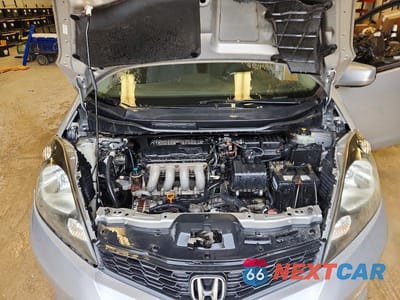 Zdjęcie 11 z 12 samochodu: 2013 HONDA FIT SPORT VIN:JHMGE8H51DC022302 - miniatura