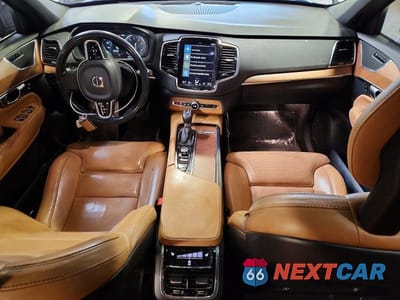 Zdjęcie 8 z 13 samochodu: 2017 VOLVO XC90 T6 VIN:YV4A22PL6H1181909 - miniatura