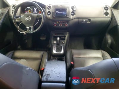 Zdjęcie 8 z 14 samochodu: 2017 VOLKSWAGEN TIGUAN S VIN:WVGBV7AX7HW502023 - miniatura