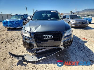 Piąte zdjęcie samochodu w środku: 2014 AUDI Q5 PREMIUM PLUS VIN:WA1DGAFP0EA047970 - miniatura