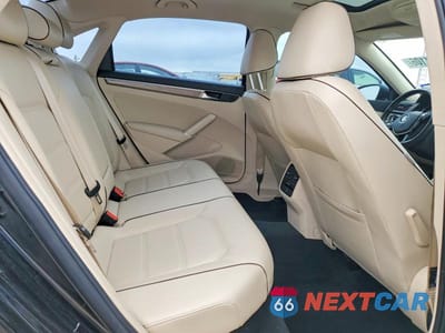 Zdjęcie 10 z 12 samochodu: 2018 VOLKSWAGEN PASSAT SE VIN:1VWBA7A3XJC051039 - miniatura
