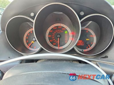 Zdjęcie 9 z 13 samochodu: 2008 MAZDA 3 HATCHBACK VIN:JM1BK343281786043 - miniatura
