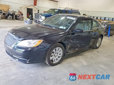 2012 CHRYSLER 200 LX 1C3CCBABXCN125583 - główne zdjęcie licytacji z USA - miniatura