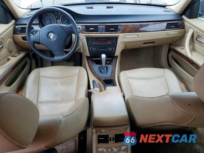Zdjęcie 8 z 13 samochodu: 2006 BMW 325 I VIN:WBAVB13526KX38728 - miniatura