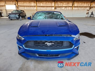 Piąte zdjęcie samochodu w środku: 2018 FORD MUSTANG VIN:1FA6P8THXJ5123482 - miniatura