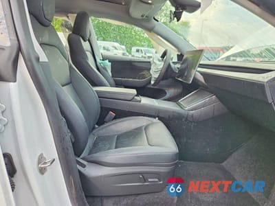 Zdjęcie 7 z 12 samochodu: 2026 TESLA MODEL Y VIN:7SAYGDEEXTA456605 - miniatura