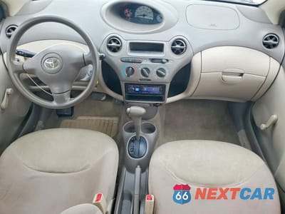 Zdjęcie 8 z 12 samochodu: 2003 TOYOTA ECHO BASE VIN:JTDBT123630302488 - miniatura