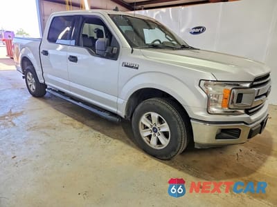 Czwarte zdjęcie samochodu z boku: 2019 FORD F150 SUPERCREW VIN:1FTEW1C56KKC16881 - miniatura
