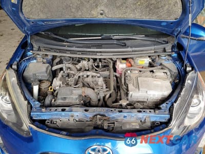 Zdjęcie 11 z 12 samochodu: 2015 TOYOTA PRIUS C TWO VIN:JTDKDTB35F1102435 - miniatura