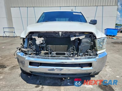 Piąte zdjęcie samochodu w środku: 2015 RAM 2500 SLT VIN:3C6UR5DJ4FG620563 - miniatura
