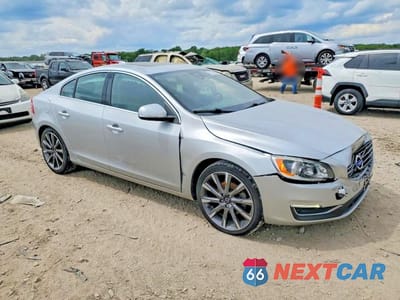 Czwarte zdjęcie samochodu z boku: 2015 VOLVO S60 PREMIER VIN:YV140MFK0F2335834 - miniatura