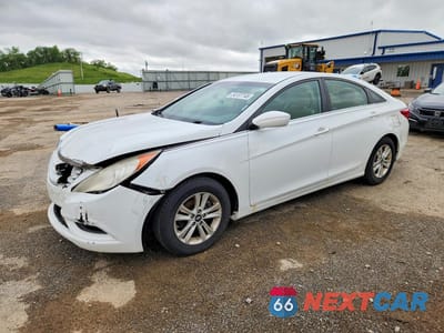 2013 HYUNDAI SONATA 5NPEB4AC3DH681232 - główne zdjęcie licytacji z USA - miniatura