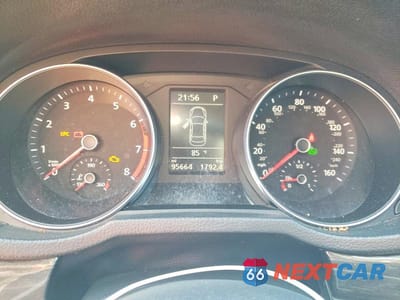 Zdjęcie 9 z 12 samochodu: 2018 VOLKSWAGEN PASSAT SE VIN:1VWBA7A36JC032603 - miniatura