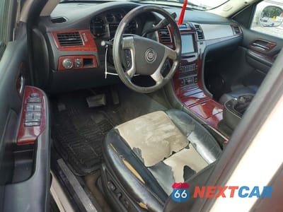Zdjęcie 8 z 13 samochodu: 2007 CADILLAC ESCALADE LUXURY VIN:1GYEC63887R310124 - miniatura