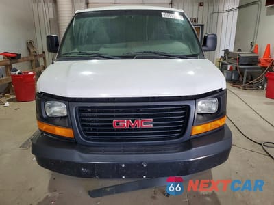 Piąte zdjęcie samochodu w środku: 2016 GMC SAVANA G2500 DELIVERY VAN VIN:1GTW7AFF4G1191577 - miniatura
