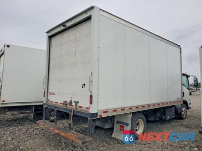 Trzecie zdjęcie samochodu z tyłu: 2022 ISUZU NPR HD BOX TRUCK VIN:JALC4W163N7016407 - miniatura