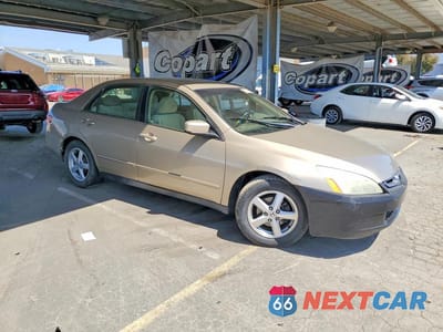 Czwarte zdjęcie samochodu z boku: 2005 HONDA ACCORD LX VIN:1HGCM564X5A178316 - miniatura