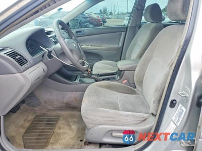Zdjęcie 7 z 12 samochodu: 2002 TOYOTA CAMRY LE VIN:4T1BE32K92U099404 - miniatura