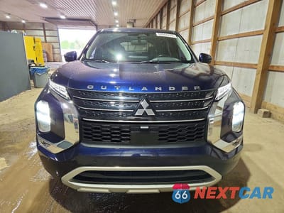 Piąte zdjęcie samochodu w środku: 2023 MITSUBISHI OUTLANDER SE VIN:JA4J4UA88PZ061374 - miniatura