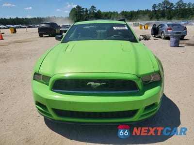 Piąte zdjęcie samochodu w środku: 2013 FORD MUSTANG VIN:1ZVBP8AM8D5245882 - miniatura