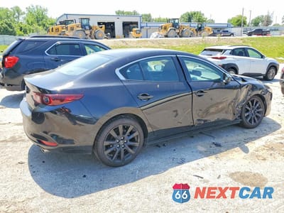 Trzecie zdjęcie samochodu z tyłu: 2024 MAZDA 3 SELECT SPORT VIN:3MZBPABM2RM426550 - miniatura