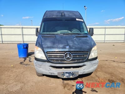 Piąte zdjęcie samochodu w środku: 2011 MERCEDES-BENZ SPRINTER 2500 VIN:WD3PE8CC8B5531693 - miniatura