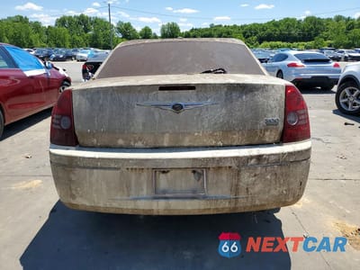 Zdjęcie 6 z 12 samochodu: 2010 CHRYSLER 300 VIN:2C3CA5CV0AH309063 - miniatura